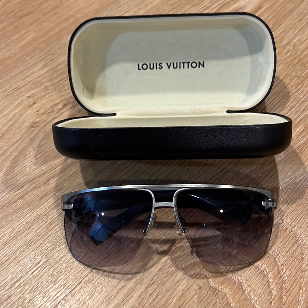 Louis Vuitton men’s sunglasses